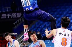 开云体育APP下载-大连男篮力克对手，展现强悍战斗力