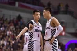 开云体育官网-篮网完胜马刺，张镇麟关键制胜