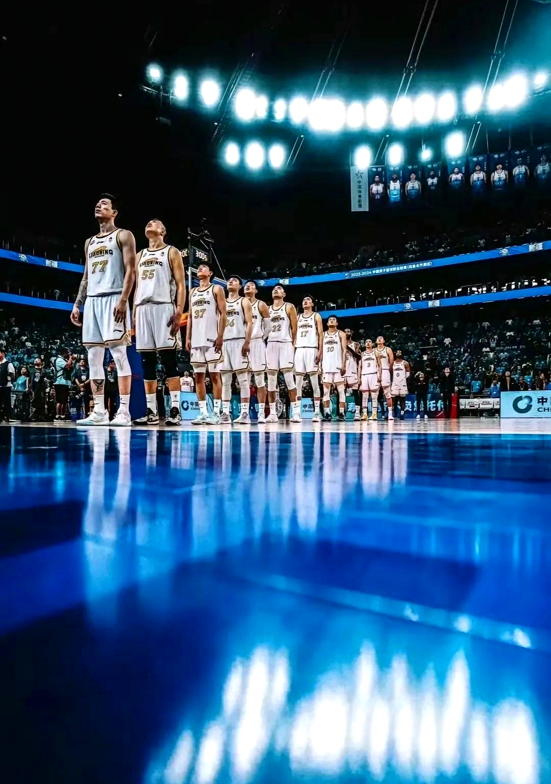 大连男篮力克对手，展现强悍战斗力