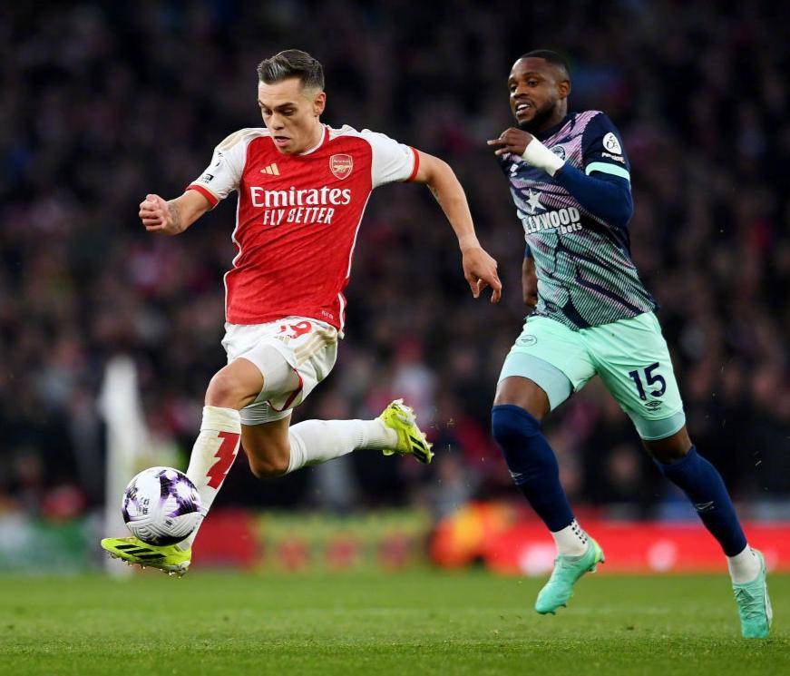 阿森纳绝杀维持不败,球队保持连胜 阿森纳绝杀维持不败,球队保持连胜