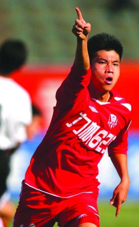 重庆力帆客场逆转,取得宝贵三分 重庆力帆客场逆转,取得宝贵三分