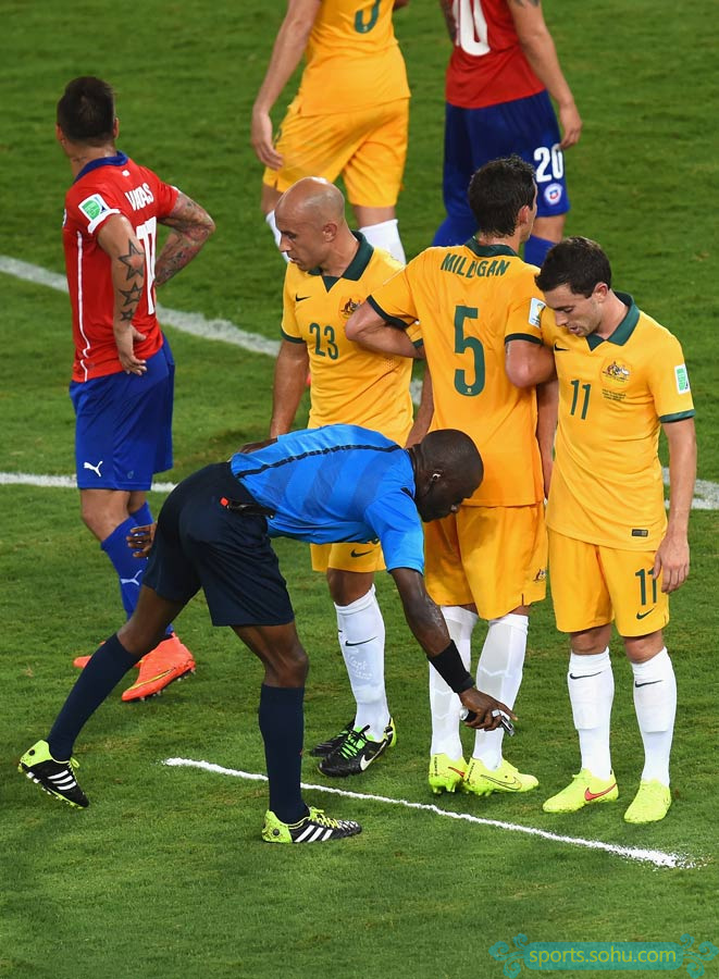 巴萨鏖战智利,蒂亚戈惊艳四座 巴萨鏖战智利,蒂亚戈惊艳四座