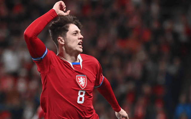 瑞典队鏖战德国队,奥恰洛夫状态火热 瑞典队鏖战德国队,奥恰洛夫状态火热